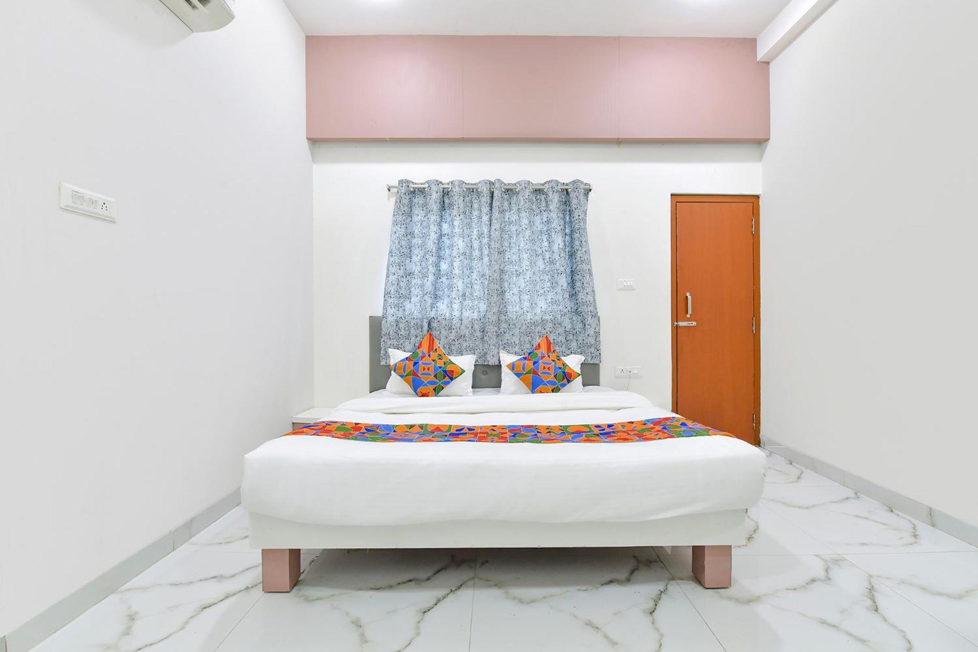 Fabhotel Grand Embassy Indaur Kültér fotó