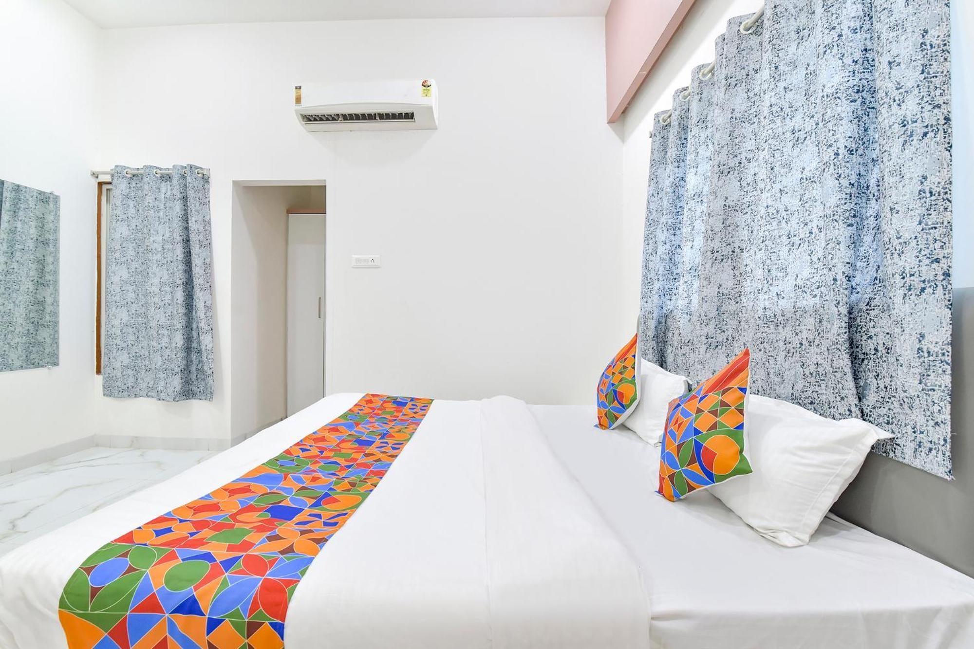 Fabhotel Grand Embassy Indaur Kültér fotó
