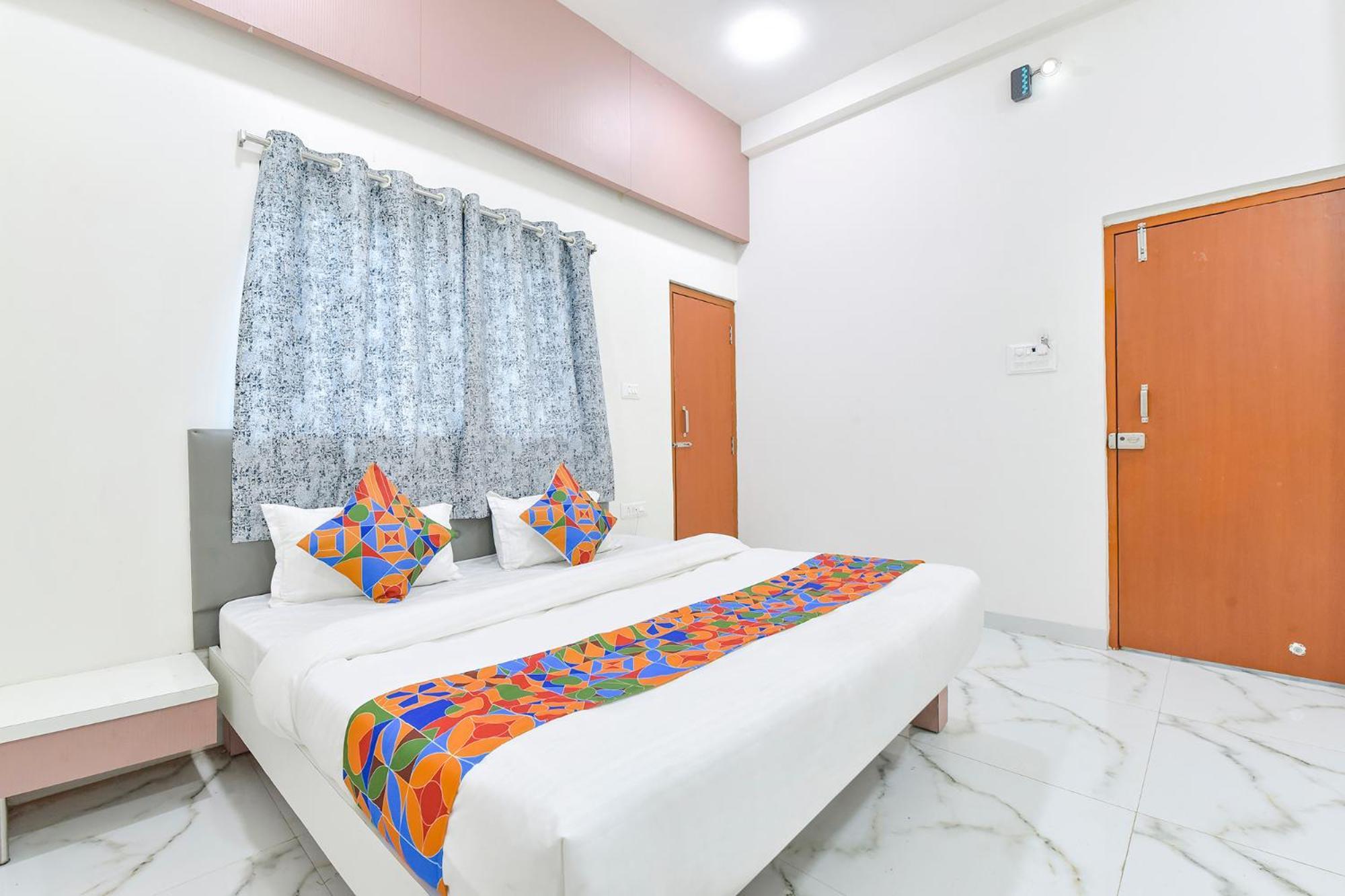 Fabhotel Grand Embassy Indaur Kültér fotó